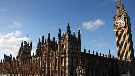 Britons in Spain can now register to vote in UK as 15-year-away rule ends