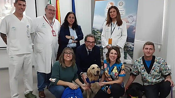 Axarquia hospital resumes canine therapy sessions to help young patients
