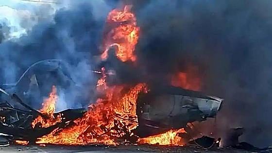 Spanish pilot dies after his plane hits cables and crashes while fighting forest fire in Chile