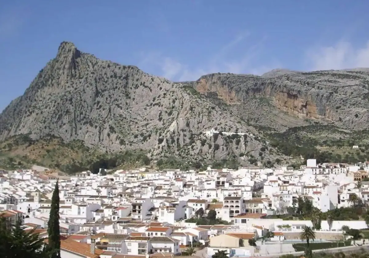 Panoramic view of Valle de Abdalajís.