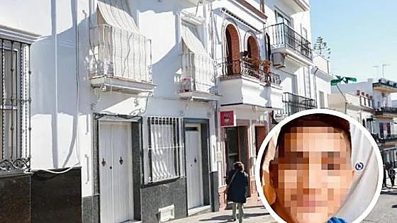 Police foil 'suicide bomber school killing' in Seville town