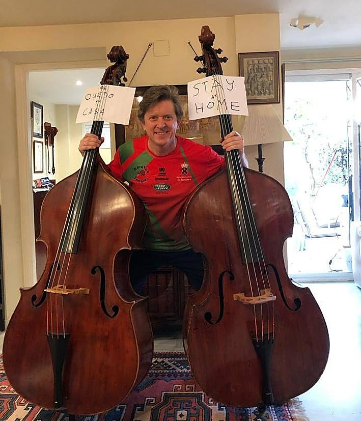 Matthew Gibbon advising people to stay at home during the lockdown in Spain.