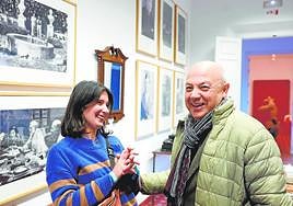 Joséphine Corre and Alfredo Taján share a joke during the visit of the writer's great-granddaughter to the Gerald Brenan house in Churriana.