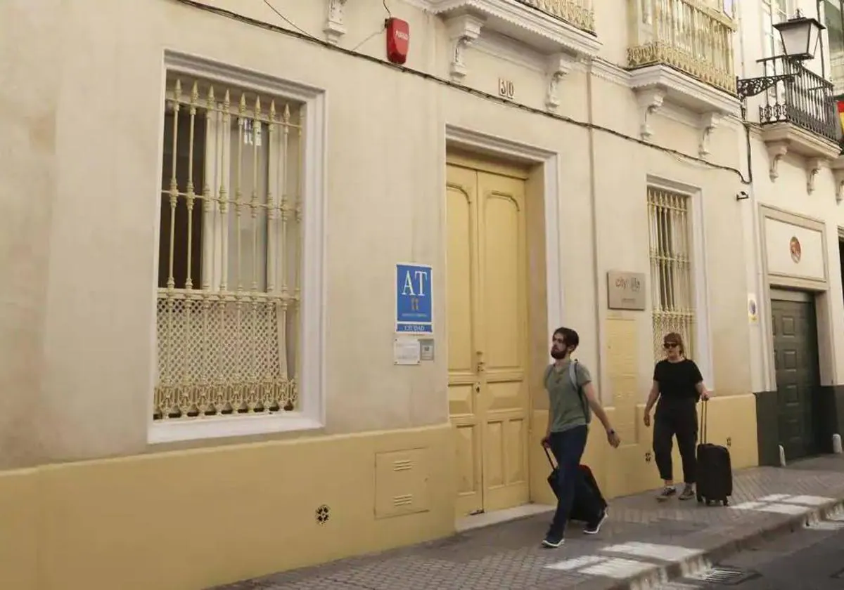 New tourist property law in Andalucía gives town halls power to limit numbers of apartments