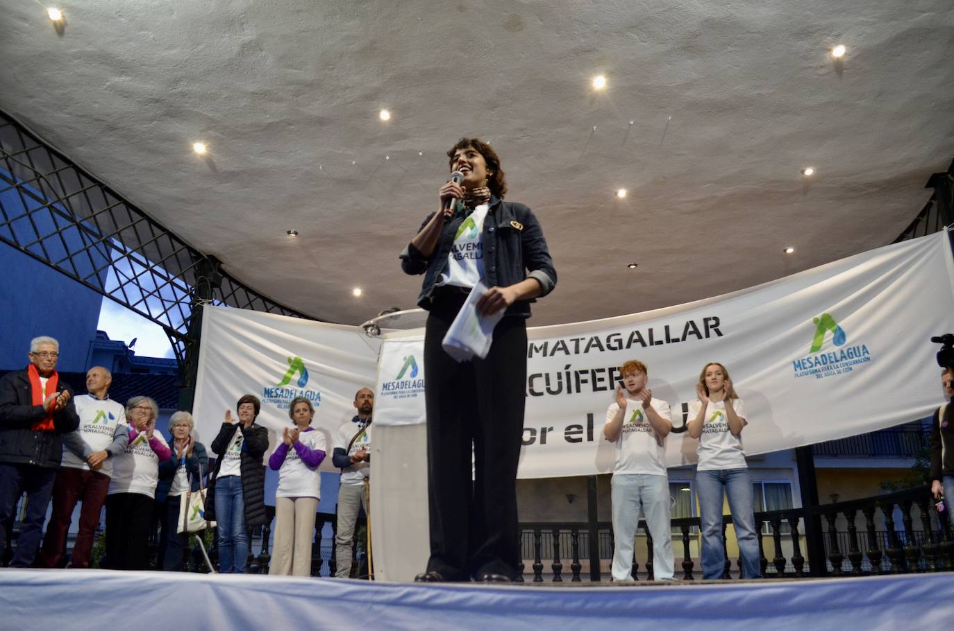 Thousands of residents take to the streets in Coín in bid to protect their water supply