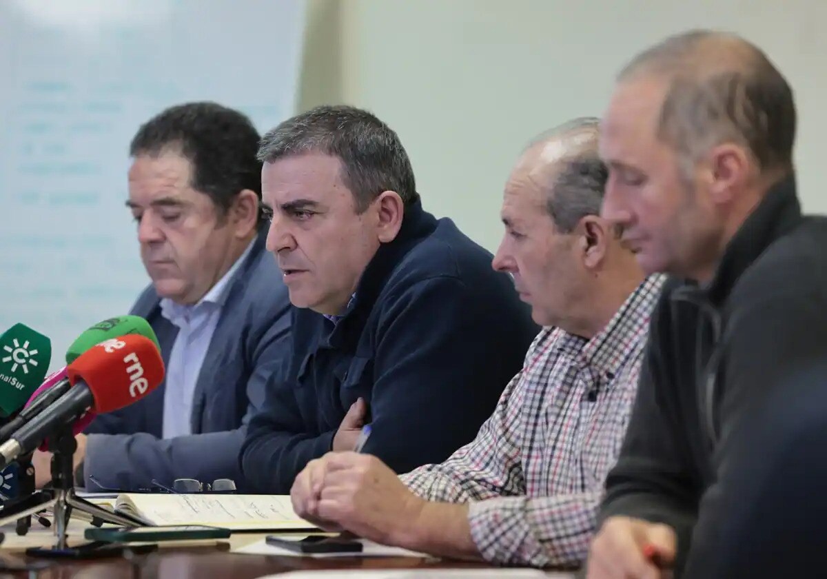 The press conference held on Monday by the main agricultural associations in Malaga province.