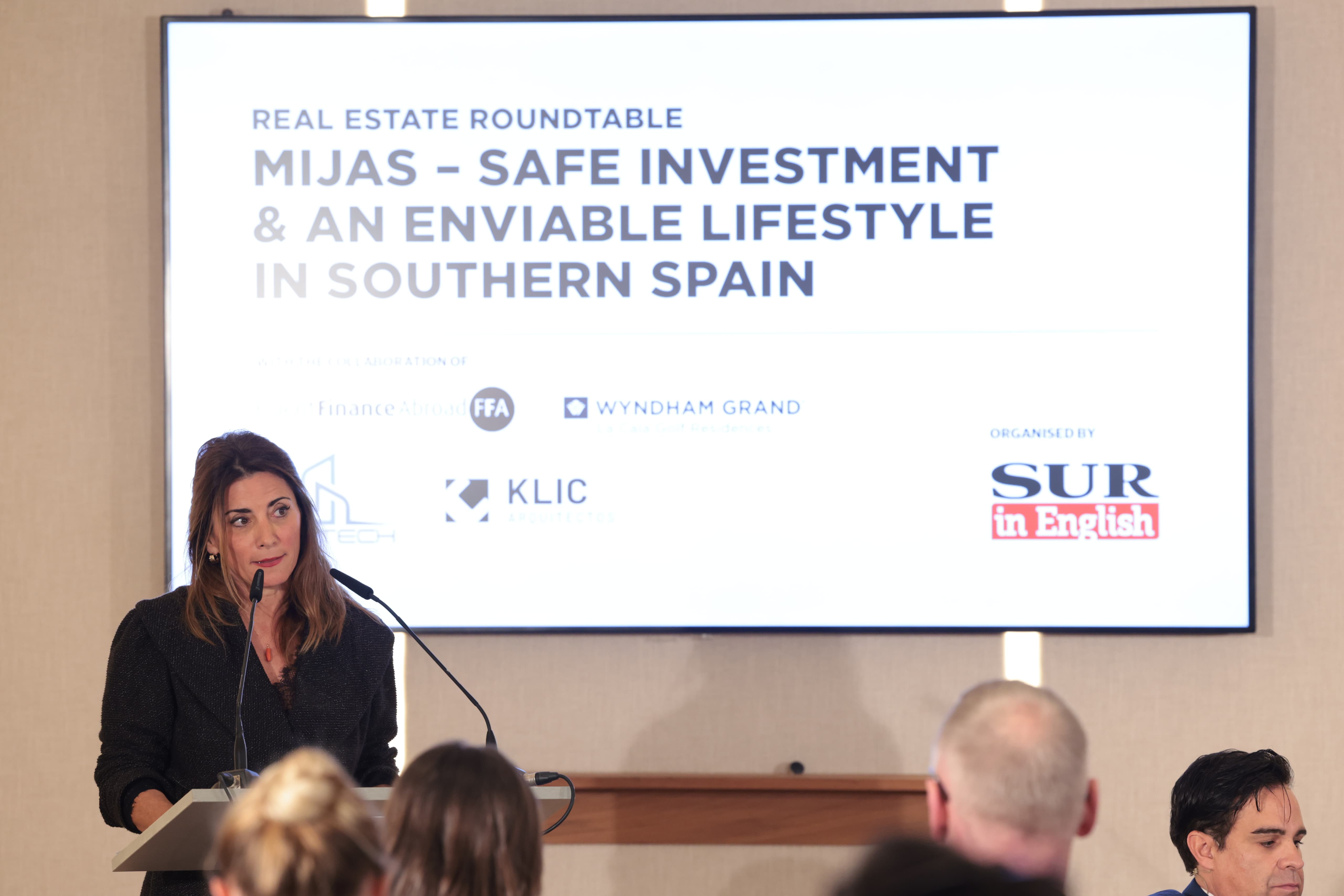 SUR in English real estate roundtable, in images