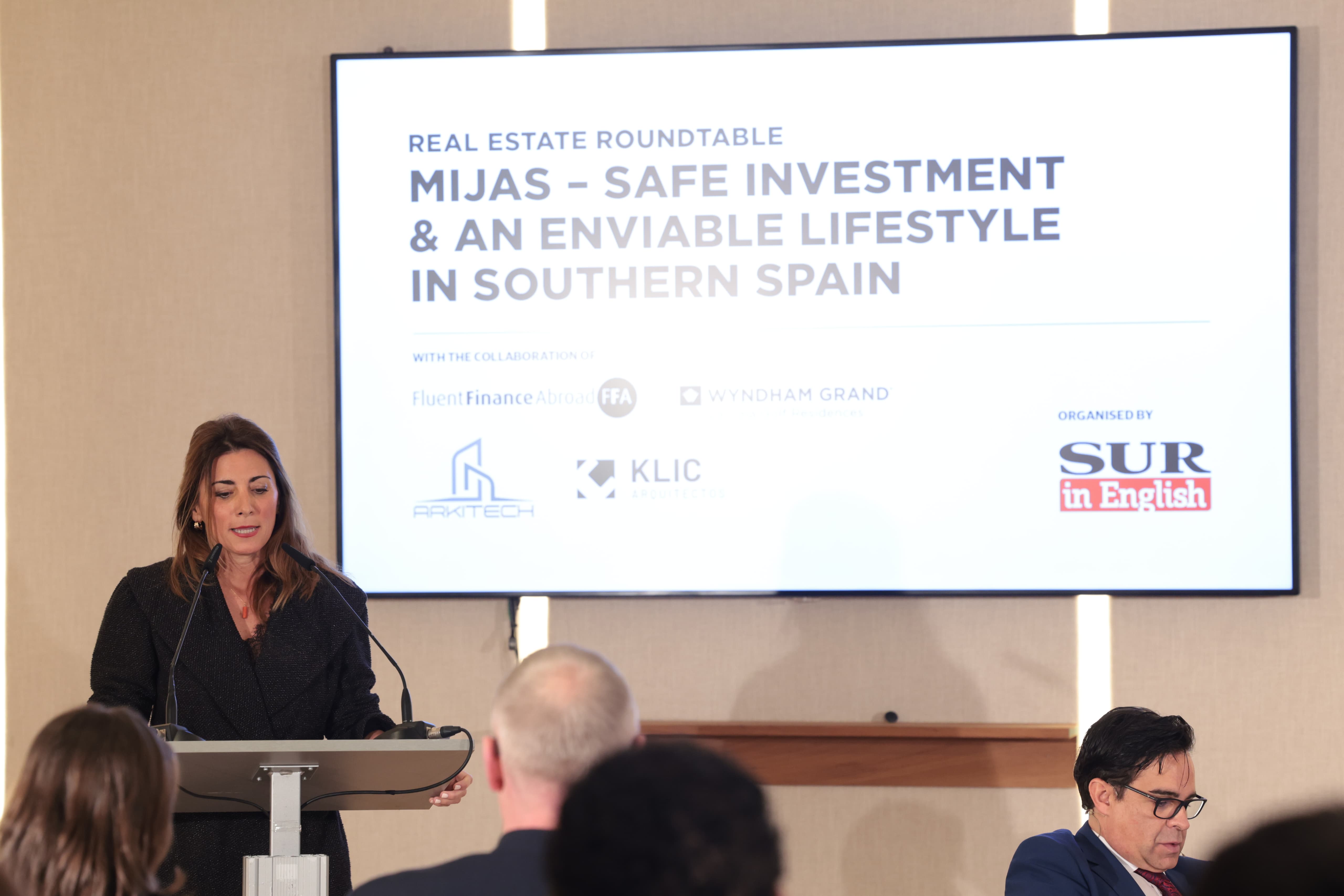 SUR in English real estate roundtable, in images