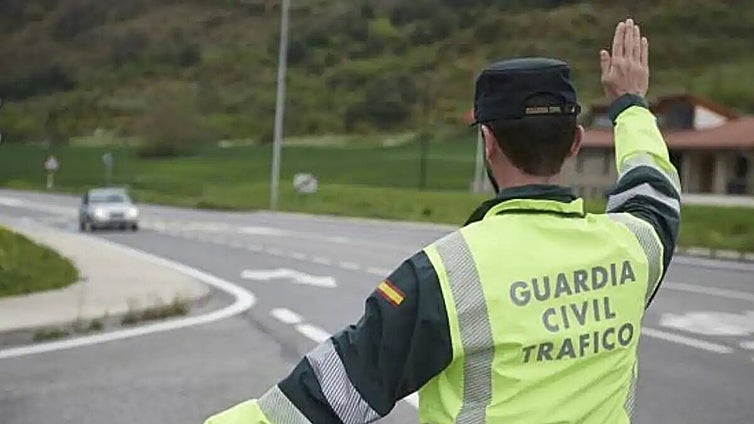 Man injures ex-girlfriend with a knife and leads police on a chase from Malaga city to Antequera
