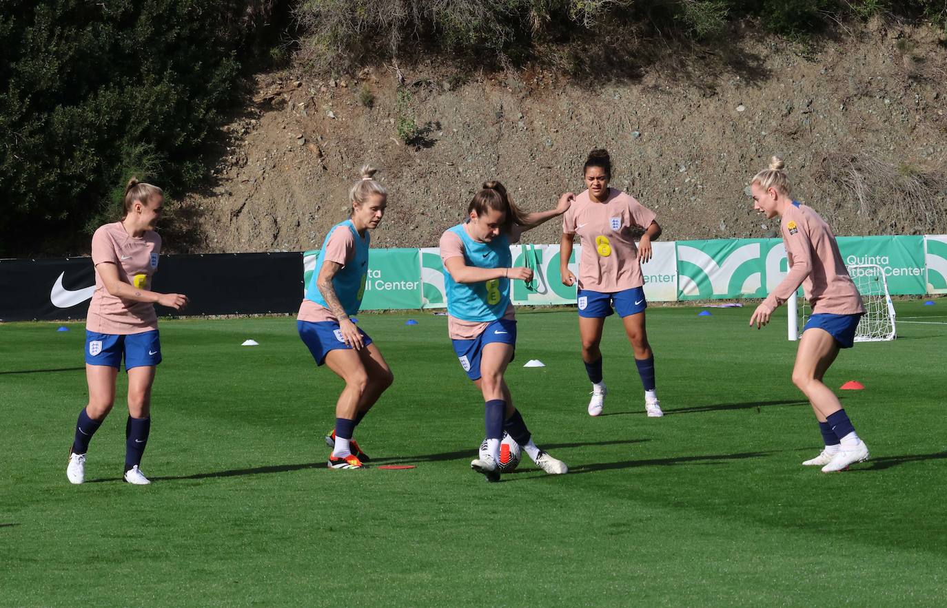 Lionesses train in Marbella - in pictures