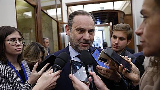 Top aide to former PSOE minister for transport under investigation over Covid mask bribes