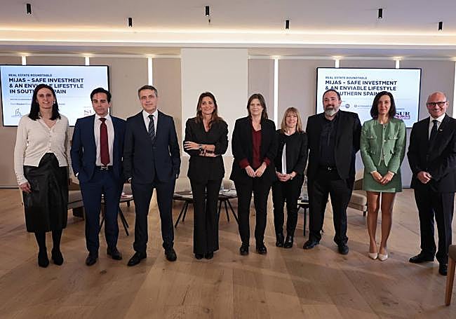 Participants and organisers at La Zambra Resort.