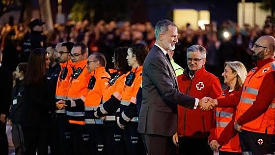Spanish royals show their support for victims following deadly blaze in Valencia