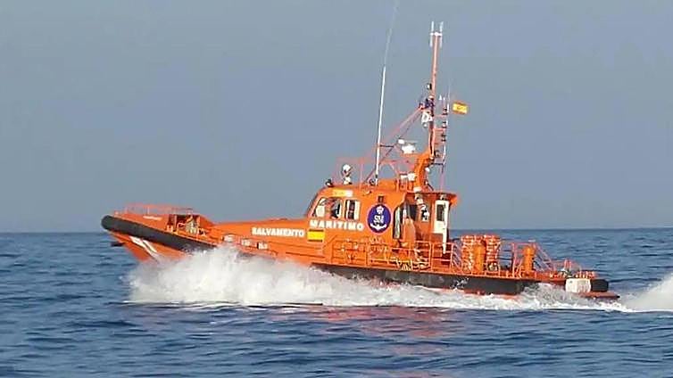 Search operation for missing paddle boarder on Costa del Sol finds body in Caleta de Vélez