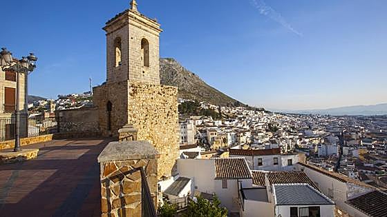 Martos: A walled city protected by the rock of Tuš