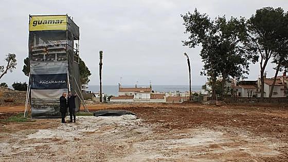 An American millionaire's dying wish: dogs before development in Torremolinos