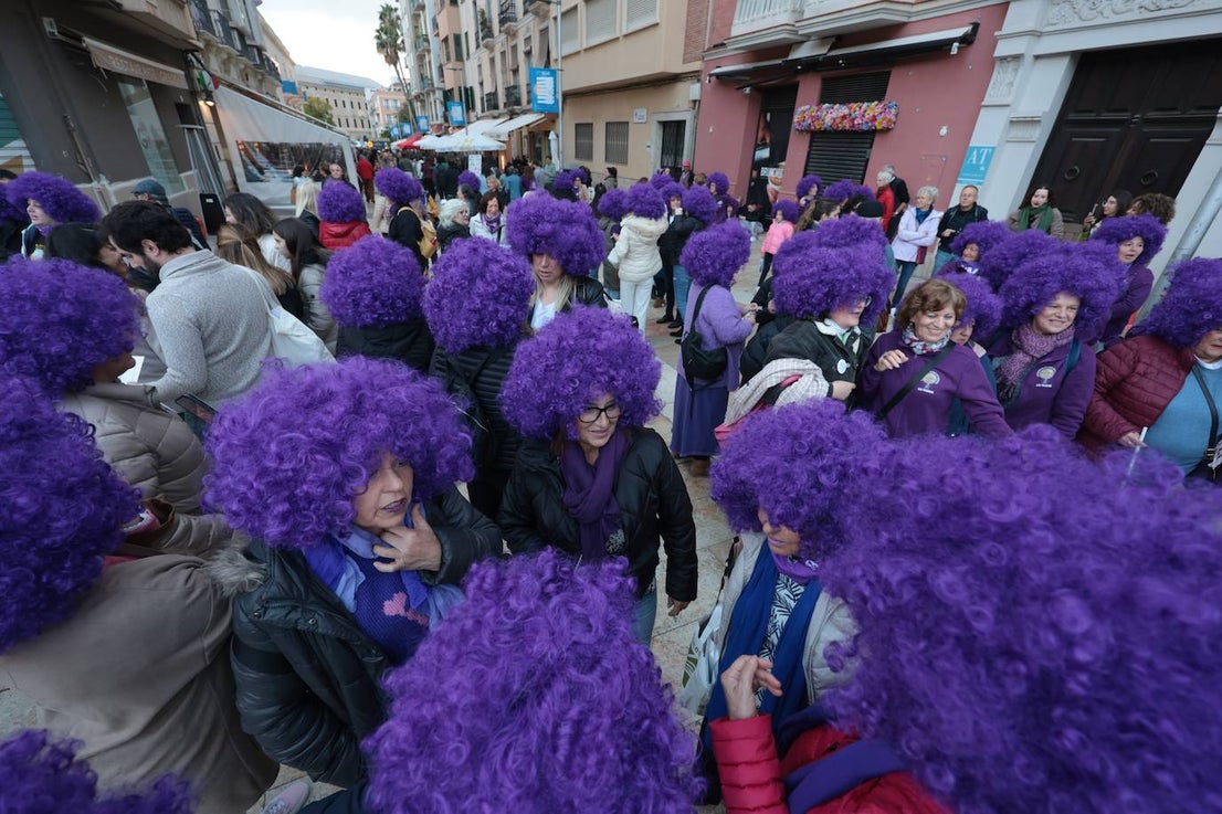 Thousands join massive women's day march in Malaga