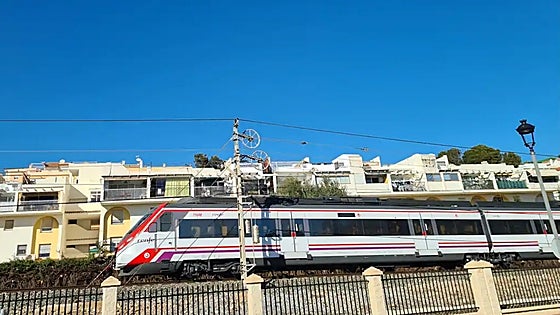 Railway company explains why it cut down 35 trees next to Costa del Sol train tracks