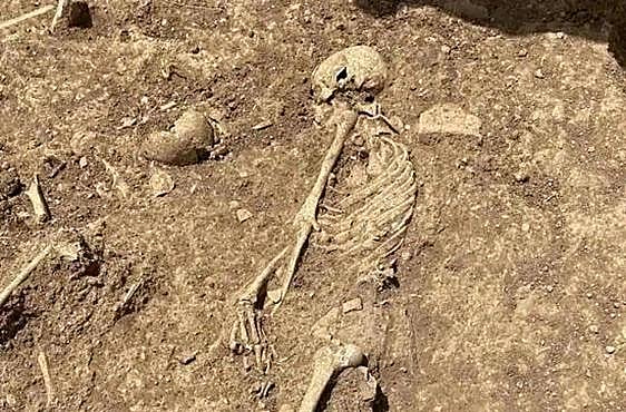 Car park start held up by discovery of almost 200 skeletons in Ronda