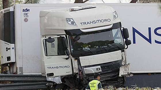 Lorry driver involved in fatal motorway crash in Spain is jailed without bail on six counts of reckless homicide