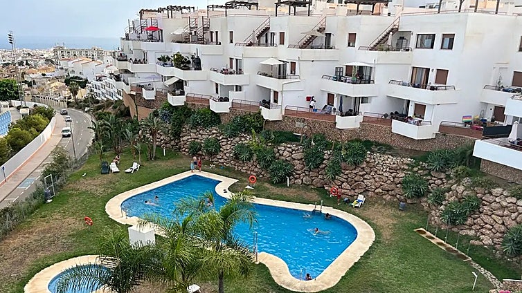 Tourist homes will not allowed to fill swimming pools with mains water this summer, according to Junta