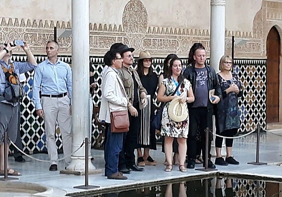 The story of the olive tree planted by U2's Bono in the Alhambra that's reached the Vatican