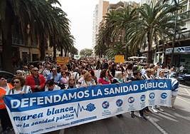 'White tide' demonstrators take to the streets in Malaga to protect public healthcare system in Andalucía