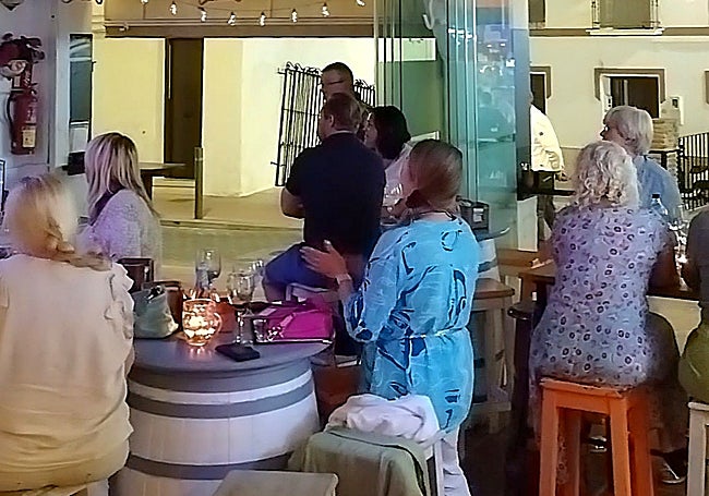 The public watched and danced.