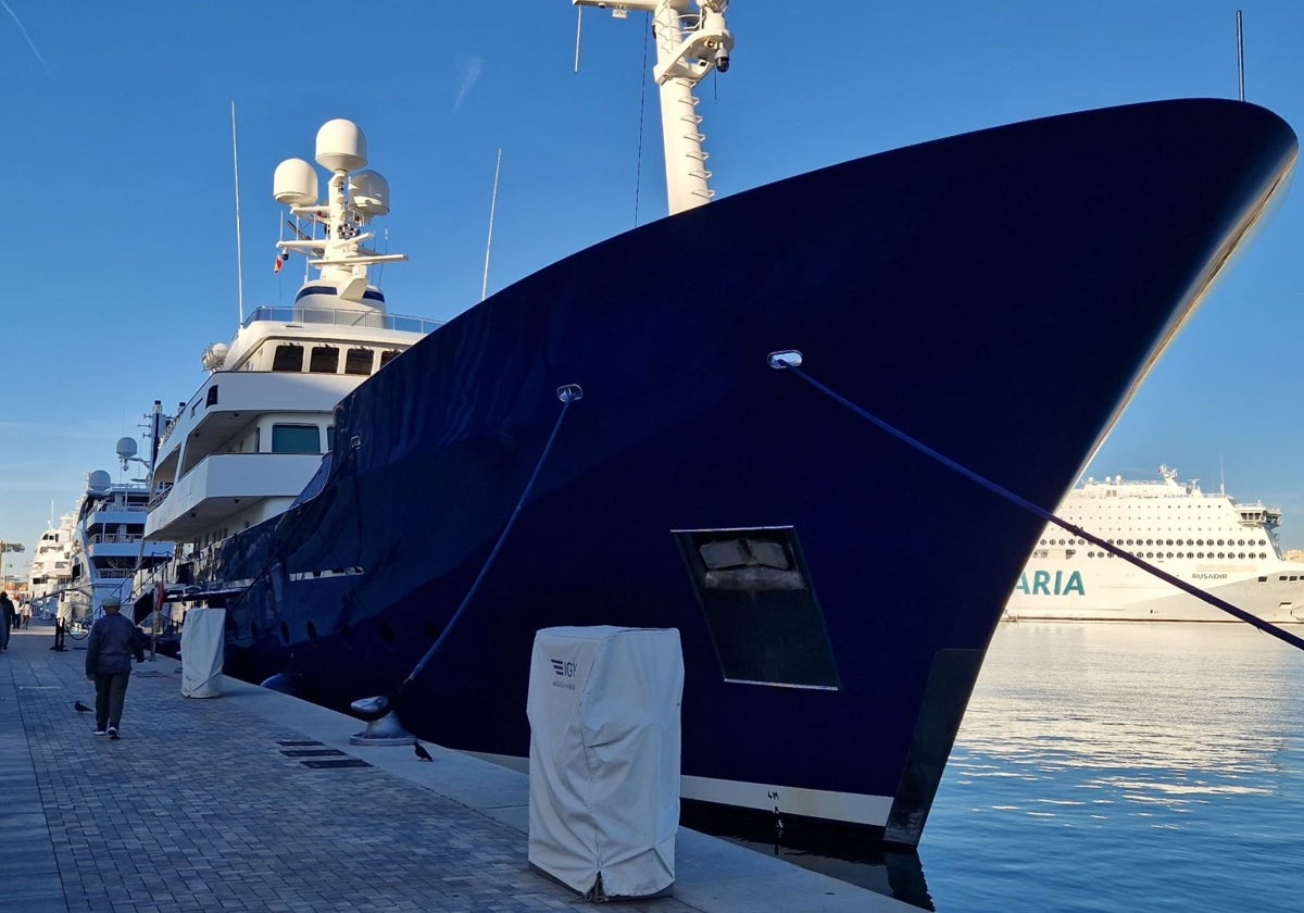 Megayacht previously owned by American multimillionaire Robert Brockman moors in Port of Malaga