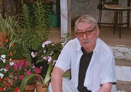File image of Robert Harvey outside his home in Macharaviaya.