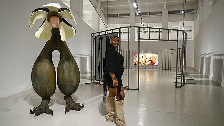 Theresa Chromati plants her scrotum flowers in CAC Malaga