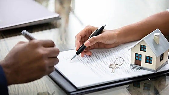 Two out of three banks lower their fixed mortgages saving customers 500 euros a year