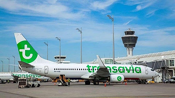 Tickets for first flights from Granada to Amsterdam go on sale at reduced prices