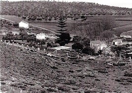 Image from 1930 showing the Ventilla de Zea, the springs, and the Cortijo de Cea in the background.