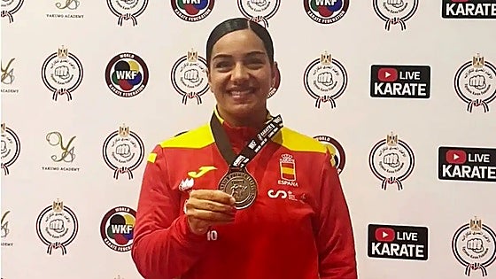 Silver medal earns Malaga karateka world number one spot