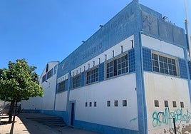 It will be built on the site of the old sports centre on the El Burgo road.