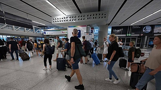 Strike action in France causes flight delays and cancellations at Malaga Airport