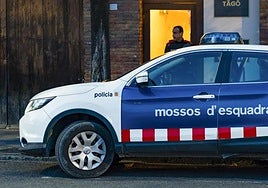 Twelve-year-old injured after jumping out of the window at her school in Catalonia