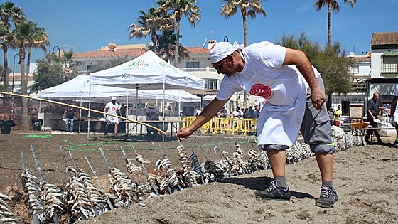 Mijas to celebrate Labour Day with 700 kilos of free skewered sardines
