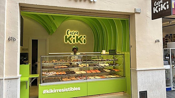 Casa Kiki and its huge palm leaf-shaped flaky pastry creations come to Plaza Mayor