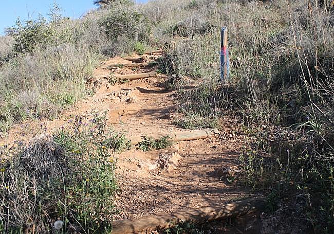 The first part of the path is clearly uphill