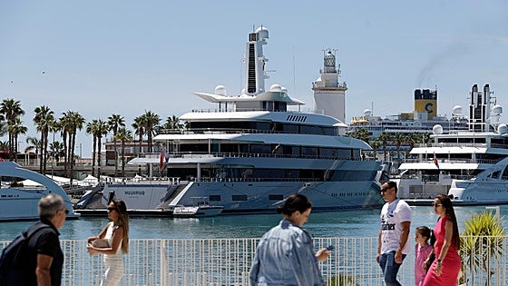 Who is the owner of Moonrise, the opulent 220m dollar megayacht docked in Malaga this weekend?
