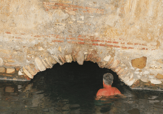 Can a spa be gratis? Malaga province has natural baths with a centuries-old history