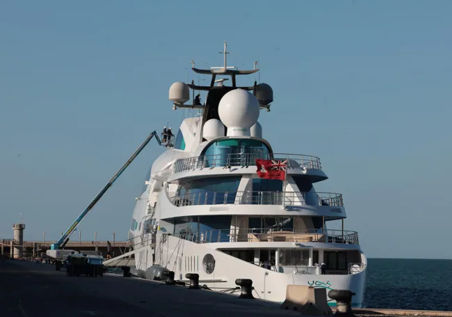 luxury yacht in malaga