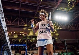 González celebrates her win.