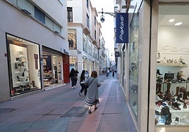 Shops in Malaga city will be able to open every day throughout summer.