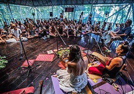 The Kulam Project tours venues and events throughout Europe.