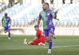 Ferreiro celebrates his second goal against Castilla.