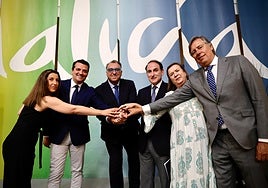 Group photo of the meeting for the creation of the sustainability observatory.