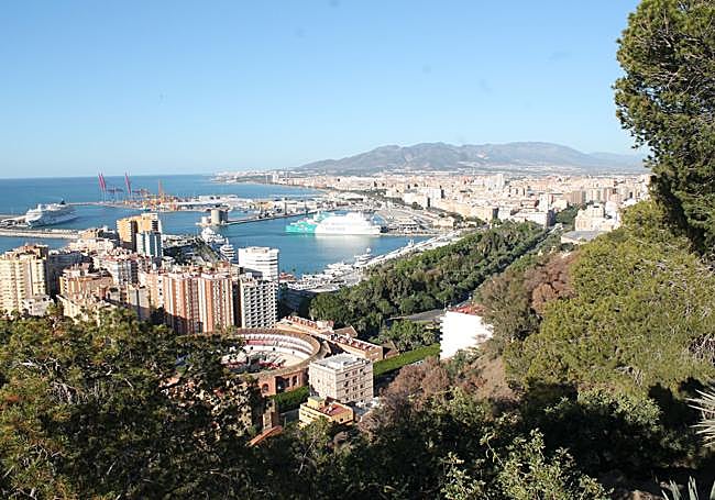 Views from La Coracha viewpoint.